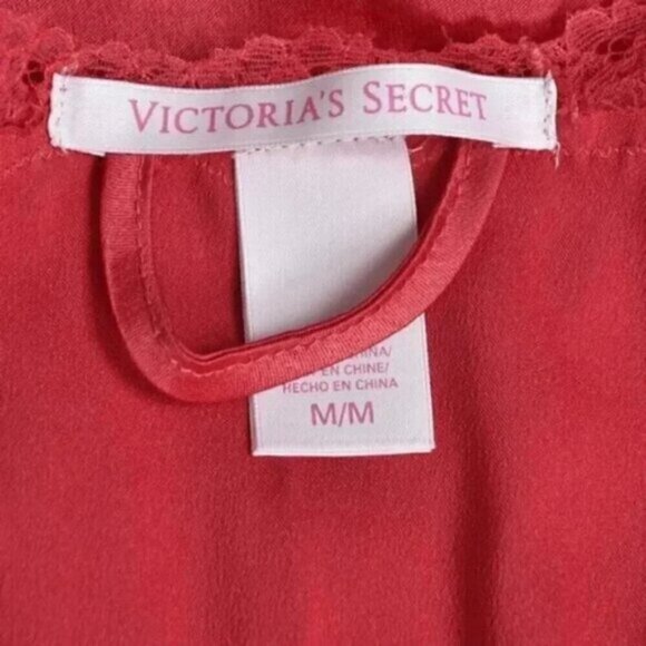 Victoria's Secret  Red Satin Robe Short Sleeve Lace Trim Short Size Medium - Picture 9 of 9